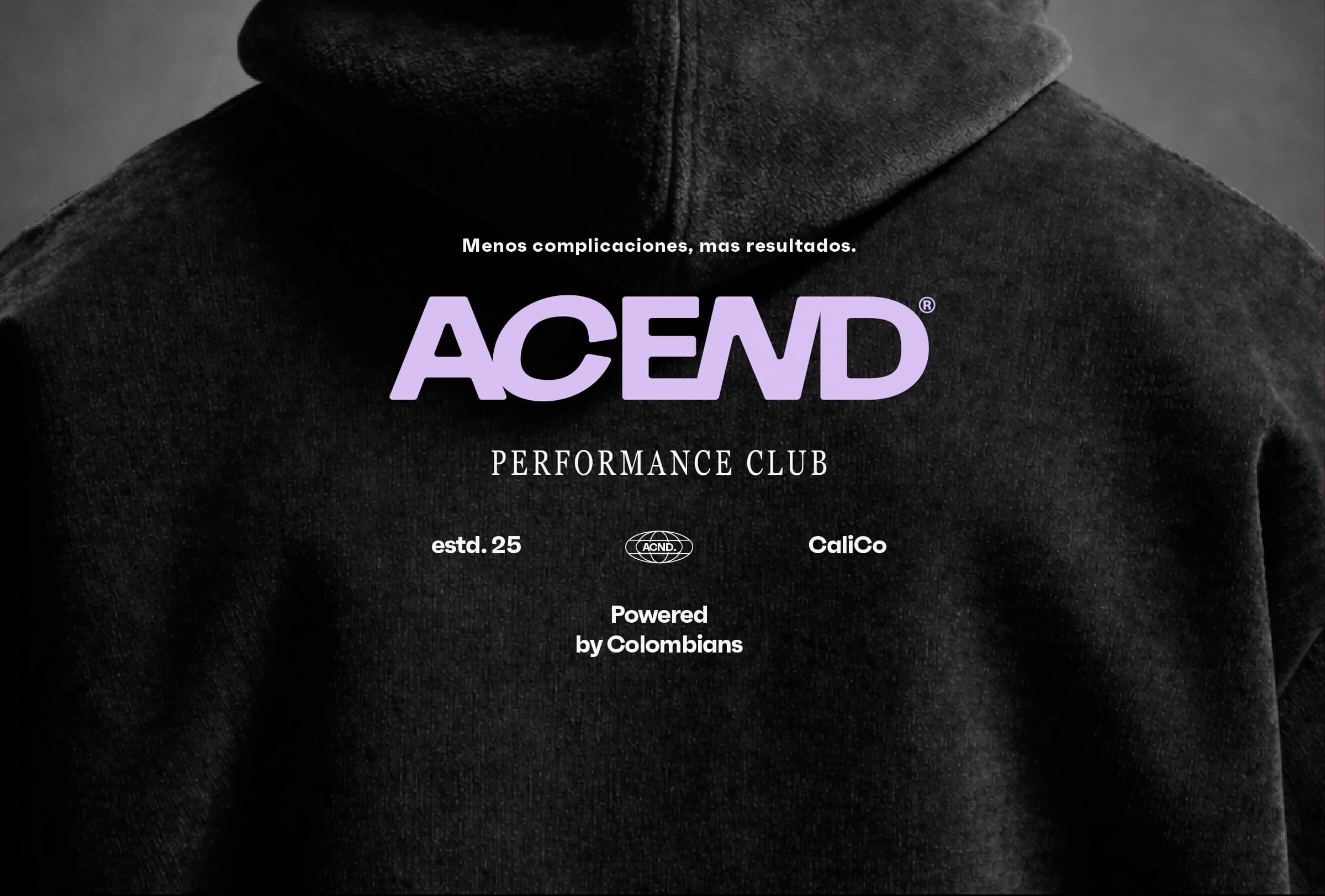 ACEND Performance Club: identidad sobre una sudadera negra
